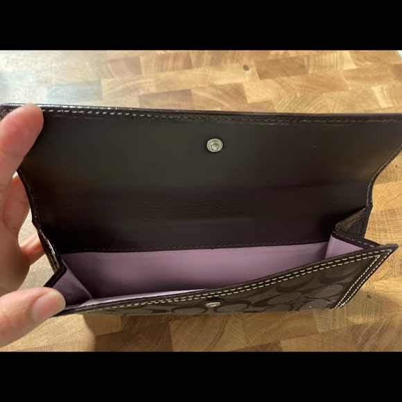 Coach Wallet - Picture 4 of 4